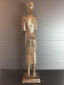 Hanne Varming: "Kvinde med 2 hunde". Figur af brunt patineret bronze. Sign. HV 1/6. H. 70 cm
