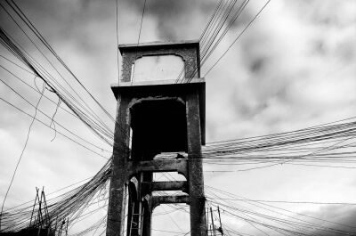 Signeret UNIKA foto, "Mogadishu, Power cables".