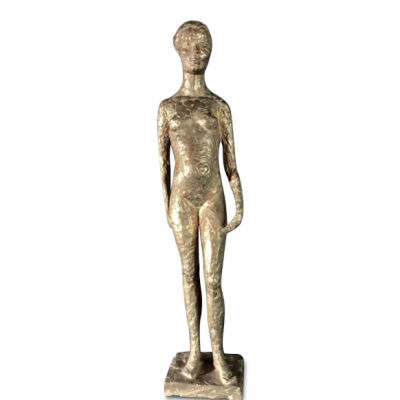 Hanne Varming: "Kristine". Figur af gyldenbrunt patineret bronze. Sign. HV 1/20. H. 43.